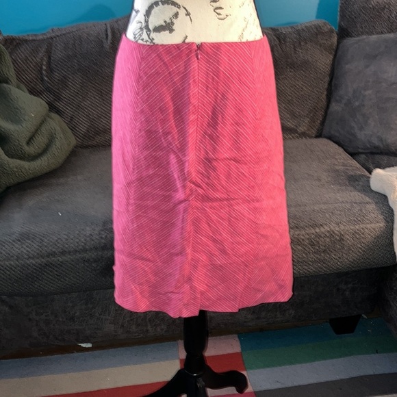 Ann Taylor Linen A Line Skirt, Size 4 - Picture 4 of 6